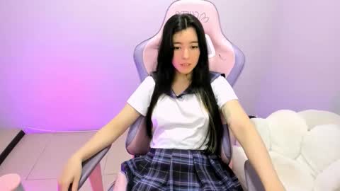 Ailee Hyuga online show from 25, 3, 2026