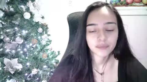 Snapshot of aineangeel chatting on 14, 12, 2024 AINE online show from 14, 12, 2024