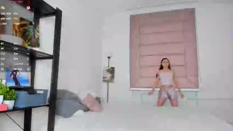 Snapshot of aira_frost chatting on 10, 10, 2025 Alice online show from 10, 10, 2025