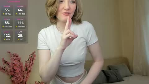 Snapshot of airycipher chatting on 27, 5, 2026 Sofia help me get 50 thumbs up online show from 27, 5, 2026