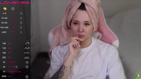 Snapshot of airyhill chatting on 14, 6, 2026 airyhill online show from 14, 6, 2026