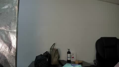 Aisha online show from 15, 12, 2025