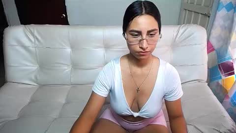 aisha_stacey0410 online show from 7, 3, 2026