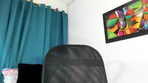 Snapshot of aisha_w10 chatting on 10, 2, 2025 Aisha online show from 10, 2, 2025