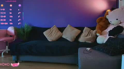 Lora online show from 16, 4, 2026