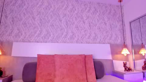 Aisha online show from 17, 9, 2025