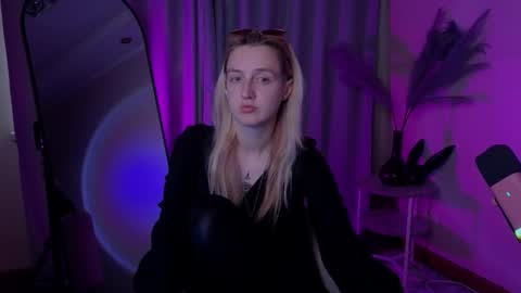 Snapshot of aishiro chatting on 16, 9, 2025 aishiro online show from 16, 9, 2025