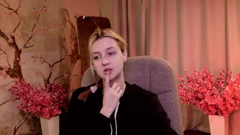 Snapshot of aishiro chatting on 24, 11, 2025 aishiro online show from 24, 11, 2025