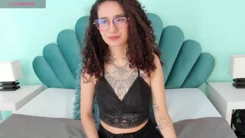 Snapshot of aitana026 chatting on 2, 7, 2026 aitana026 online show from 2, 7, 2026