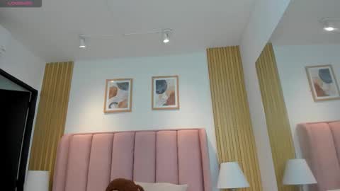 Aithana online show from 10, 11, 2025