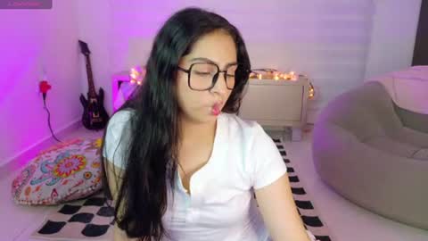 Snapshot of aixatrista1 chatting on 5, 7, 2026 AIXA online show from 5, 7, 2026