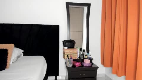 Snapshot of akanekihm chatting on 21, 3, 2026 MIRANDA online show from 21, 3, 2026