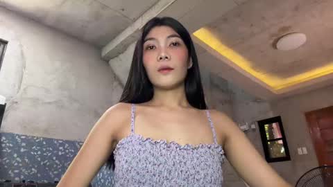 Akari Tracy online show from 25, 5, 2026