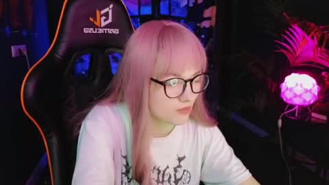 Akemi online show from 3, 3, 2025