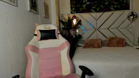 Snapshot of akimmidoll chatting on 24, 5, 2026 Akimmidoll GMT-5 0630 -1330 online show from 24, 5, 2026