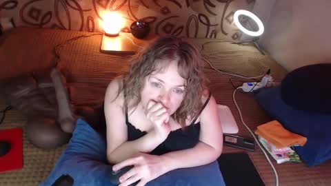 Snapshot of akindmodel chatting on 19, 1, 2025 Natalie online show from 19, 1, 2025