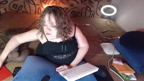 Snapshot of akindmodel chatting on 22, 1, 2025 Natalie online show from 22, 1, 2025