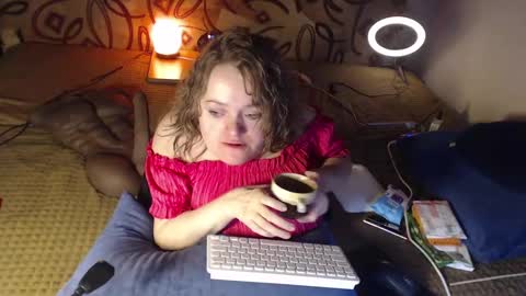 Snapshot of akindmodel chatting on 25, 1, 2025 Natalie online show from 25, 1, 2025