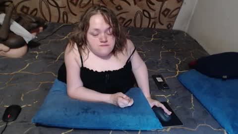 Snapshot of akindmodel chatting on 18, 2, 2025 Natalie online show from 18, 2, 2025