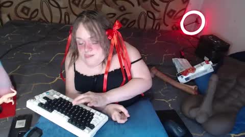 Snapshot of akindmodel chatting on 4, 3, 2025 Natalie online show from 4, 3, 2025