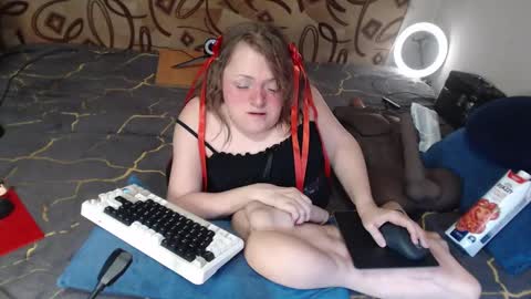 Snapshot of akindmodel chatting on 5, 3, 2025 Natalie online show from 5, 3, 2025