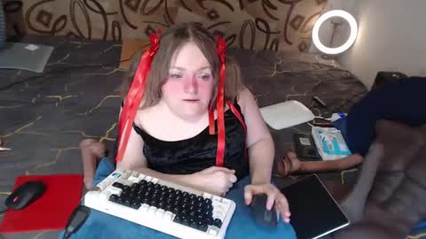 Snapshot of akindmodel chatting on 8, 3, 2025 Natalie online show from 8, 3, 2025