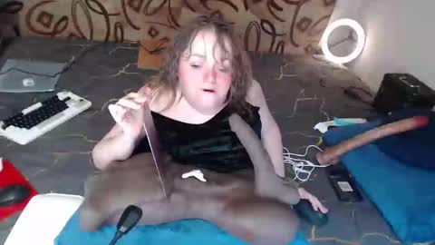 Snapshot of akindmodel chatting on 9, 3, 2025 Natalie online show from 9, 3, 2025