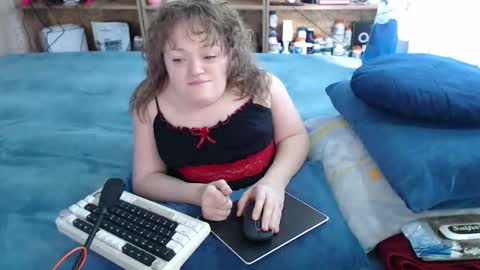 Snapshot of akindmodel chatting on 20, 9, 2025 Natalie online show from 20, 9, 2025