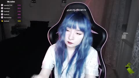 akirahartyx online show from 5, 12, 2024