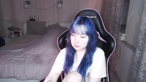 akirahartyx online show from 15, 2, 2026