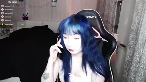 akirahartyx online show from 14, 4, 2026