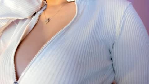 Snapshot of akura_01 chatting on 29, 4, 2026 Akura is here 3 online show from 29, 4, 2026