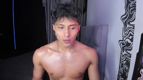 Snapshot of ala_ha_ chatting on 5, 7, 2026 Ander uwu online show from 5, 7, 2026