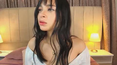 alahia_hank online show from 6, 10, 2025