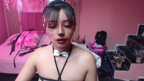 Snapshot of alaia_blue1 chatting on 24, 7, 2026 alaia_blue1 online show from 24, 7, 2026