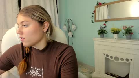 Snapshot of alaia_greyy chatting on 31, 1, 2025 Alaia online show from 31, 1, 2025
