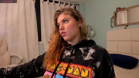 Snapshot of alaia_greyy chatting on 25, 2, 2025 Alaia online show from 25, 2, 2025