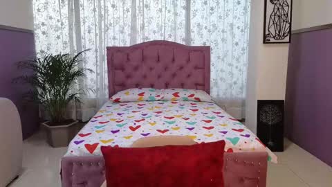 Alaia Skater online show from 5, 10, 2025