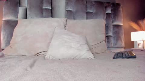  Alaia  online show from 7, 2, 2025