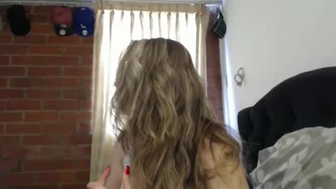 Snapshot of alaina_blessed chatting on 23, 11, 2025 alaina_blessed online show from 23, 11, 2025