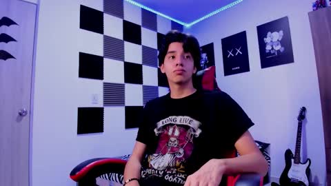 Alan Boy online show from 7, 11, 2025