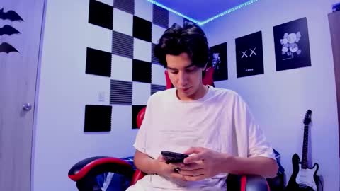 Alan Boy online show from 4, 12, 2025