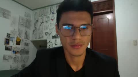 Snapshot of alan_eross chatting on 15, 10, 2025 alan_eross online show from 15, 10, 2025