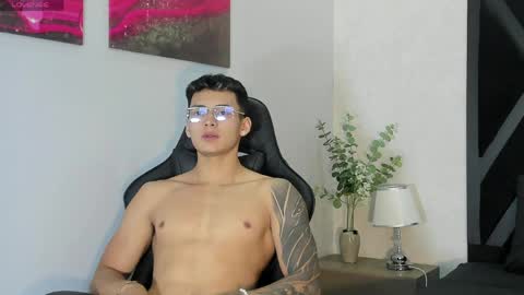 alan_salazar online show from 23, 5, 2026
