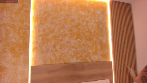 alana_2916 online show from 24, 11, 2025