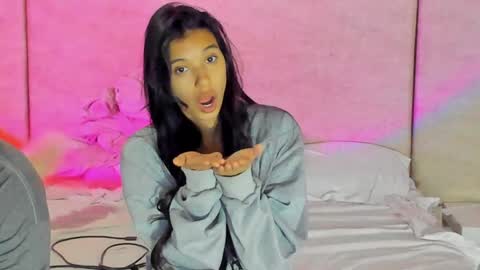             online show from 14, 12, 2024