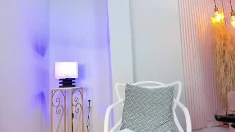 Snapshot of alana__rossetti chatting on 28, 5, 2026 Alana online show from 28, 5, 2026