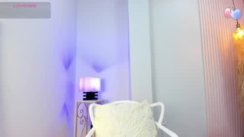 Snapshot of alana__rossetti chatting on 16, 6, 2026 Alana online show from 16, 6, 2026
