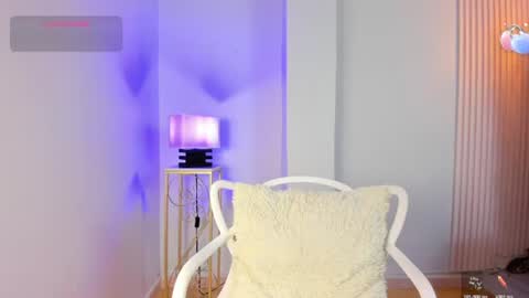 Snapshot of alana__rossetti chatting on 15, 7, 2026 Alana online show from 15, 7, 2026