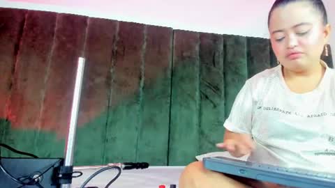 ALANA PETITE online show from 5, 7, 2026
